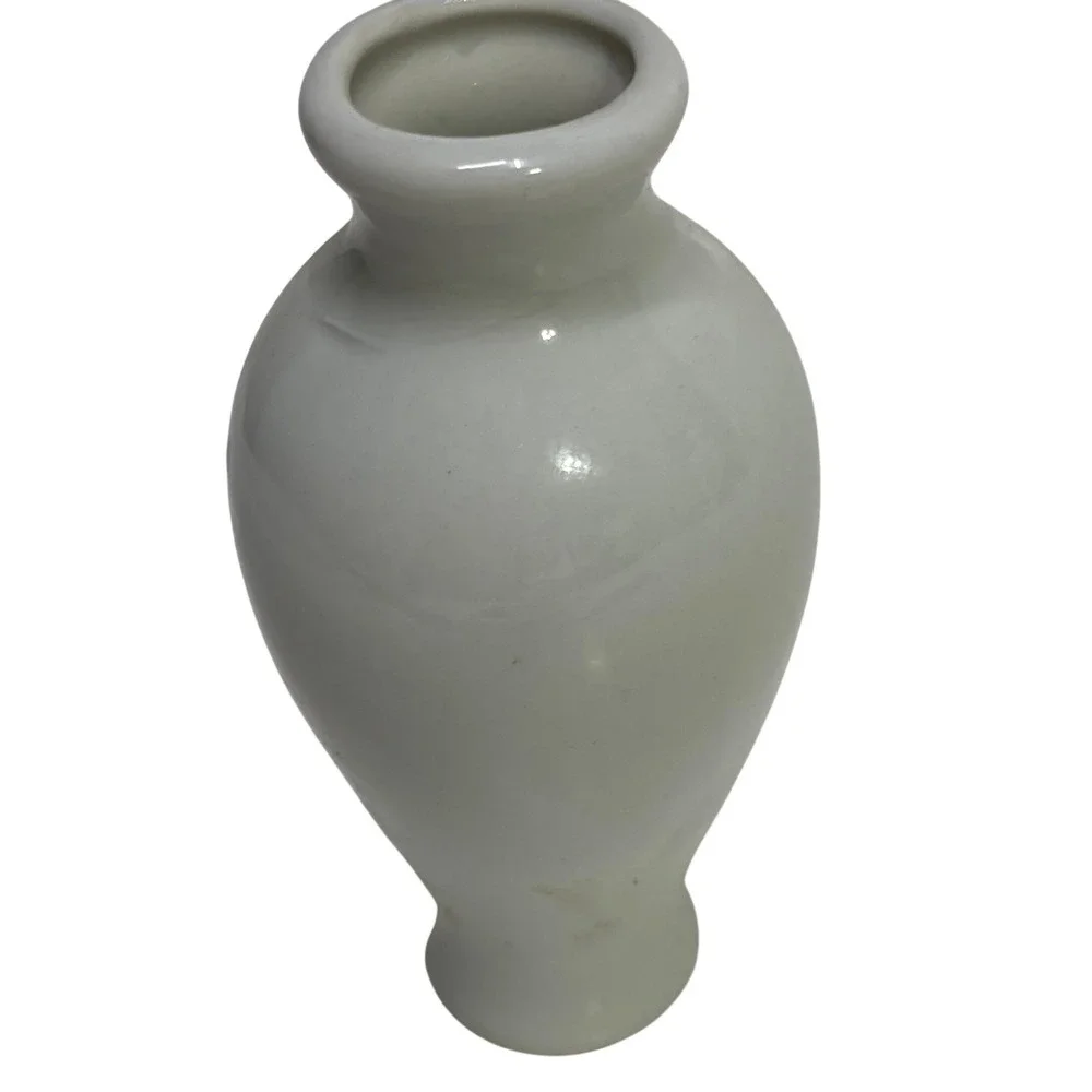 Vintage Miniature‎ Blue and White Floral Porcelain Bud Vase 4.5 Inch Chinoiserie